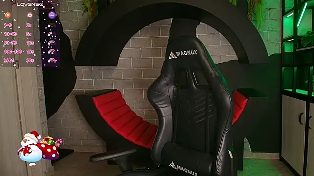 LindseyFerrer online show from December 28, 2024, 11:09 am