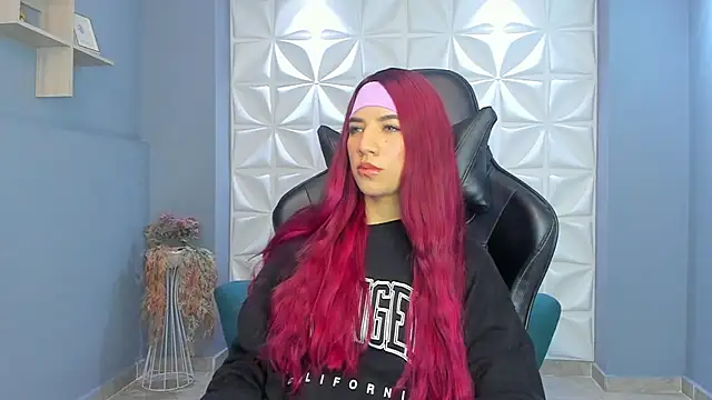 LindseyFerrer online show from January 21, 2025, 11:13 am