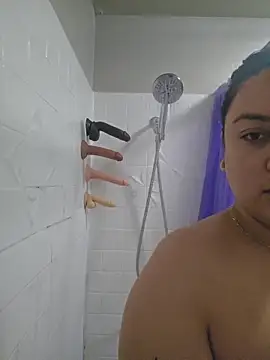 Snapshot of honeeyyy_pot chatting on January 18, 2026, 10:29 am honeeyyy pot online show from January 18, 2026, 10:29 am