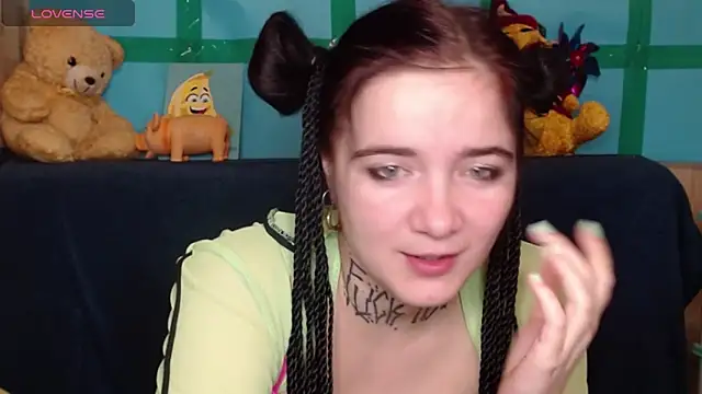 Snapshot of Yours_good_mood chatting on February 3, 2025, 12:47 am Yours good mood online show from February 3, 2025, 12:47 am