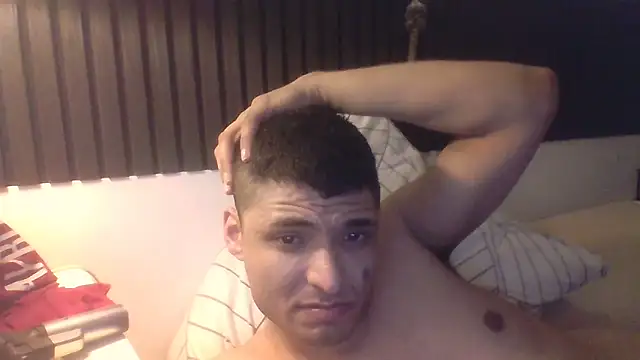 Snapshot of carsten_yazan chatting on March 19, 2025, 10:33 am carsten yazan online show from March 19, 2025, 10:33 am