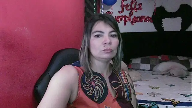 charlotedoll online show from April 21, 2026, 2:51 am