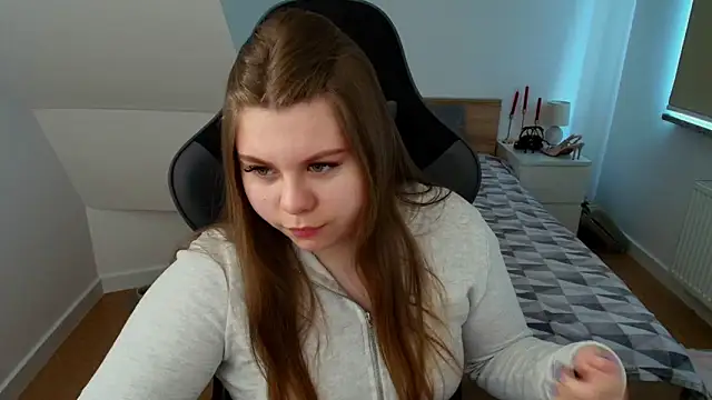 AbbyPleasure online show from April 20, 2026, 10:18 am