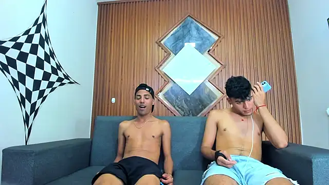 liam genner  online show from March 4, 2025, 1:34 am