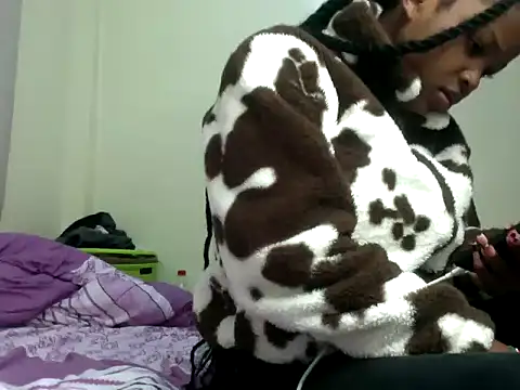 Snapshot of queen-sasha chatting on October 30, 2025, 1:31 pm queen-sasha online show from October 30, 2025, 1:31 pm