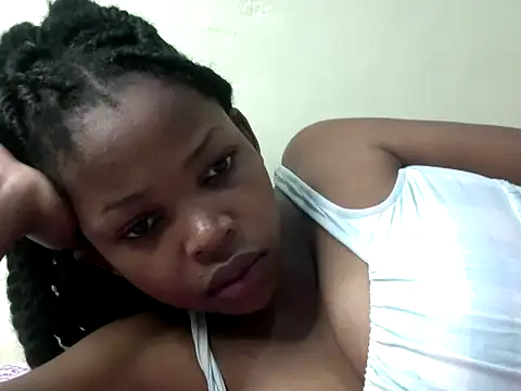 Snapshot of queen-sasha chatting on October 29, 2025, 10:03 am queen-sasha online show from October 29, 2025, 10:03 am