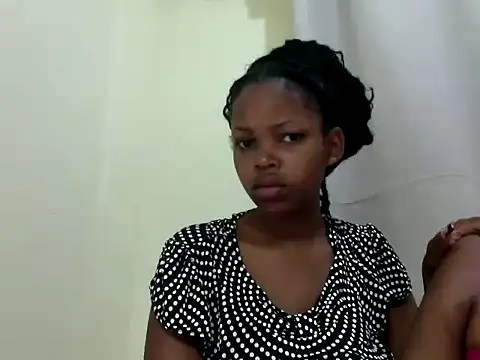 Snapshot of queen-sasha chatting on November 3, 2025, 7:24 am queen-sasha online show from November 3, 2025, 7:24 am