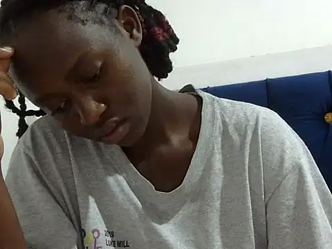 Seeexxxy-bree online show from March 17, 2026, 7:22 am