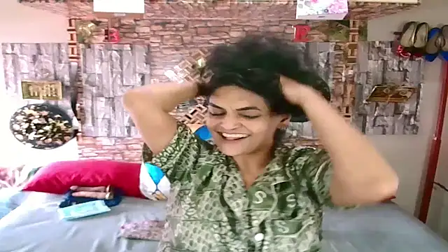 Snapshot of Indian_Blaze00 chatting on October 26, 2025, 8:48 am Indian Blaze00 online show from October 26, 2025, 8:48 am