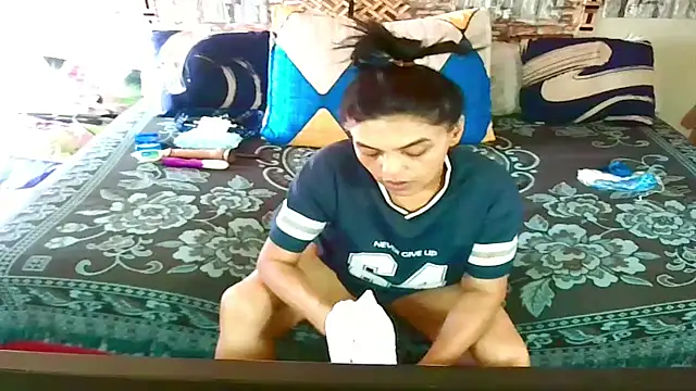 Snapshot of Indian_Blaze00 chatting on November 4, 2025, 6:39 am Indian Blaze00 online show from November 4, 2025, 6:39 am