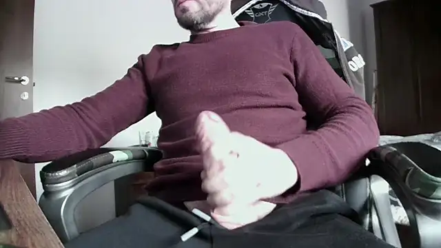 Snapshot of dedpa23 chatting on December 15, 2025, 1:50 pm dedpa23 online show from December 15, 2025, 1:50 pm