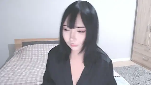 Snapshot of your_angela chatting on November 7, 2025, 1:26 pm your angela online show from November 7, 2025, 1:26 pm