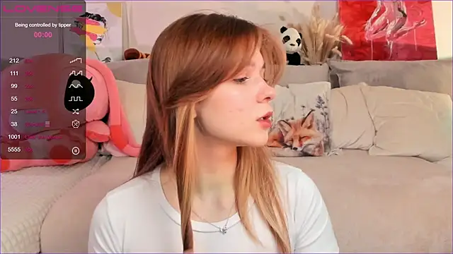 Snapshot of Frau_Lina chatting on November 1, 2025, 2:11 pm Frau Lina online show from November 1, 2025, 2:11 pm