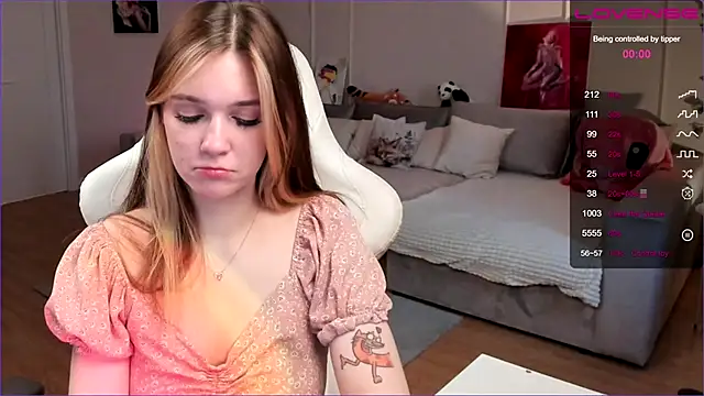 Frau Lina online show from March 15, 2026, 3:19 pm