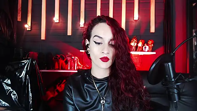 Snapshot of Liilith_goddess_ chatting on December 20, 2024, 10:00 pm Liilith goddess online show from December 20, 2024, 10:00 pm