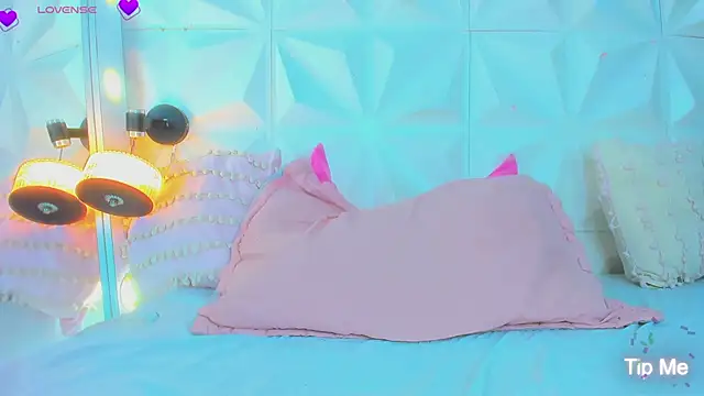 cute latinaxxx online show from December 3, 2024, 4:44 pm