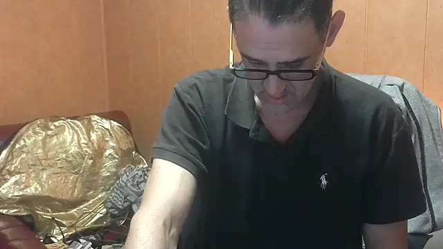 Snapshot of Lia_Y_PatrickX chatting on November 13, 2025, 7:18 pm Lia Y PatrickX online show from November 13, 2025, 7:18 pm