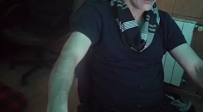 Snapshot of Lia_Y_PatrickX chatting on March 2, 2025, 2:04 pm Lia Y PatrickX online show from March 2, 2025, 2:04 pm