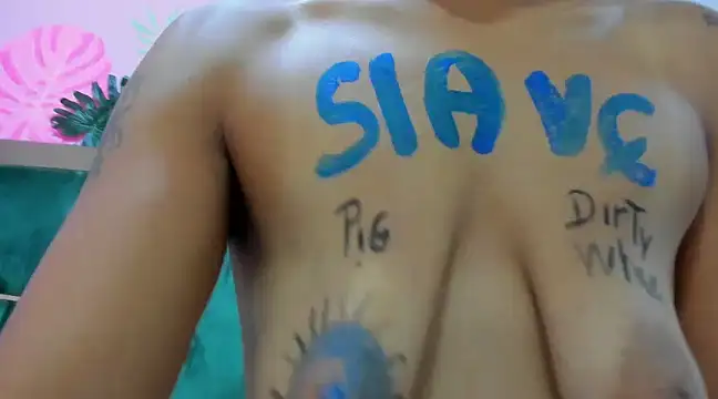 Snapshot of Hellen__4master chatting on February 1, 2025, 12:15 pm Hellen 4master online show from February 1, 2025, 12:15 pm