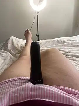 Snapshot of Ceyceys chatting on March 13, 2025, 9:32 am Ceyceys online show from March 13, 2025, 9:32 am