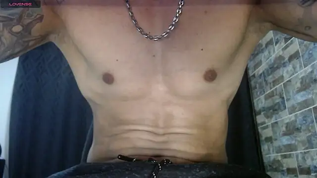 babyrecord1 online show from November 26, 2025, 12:32 am