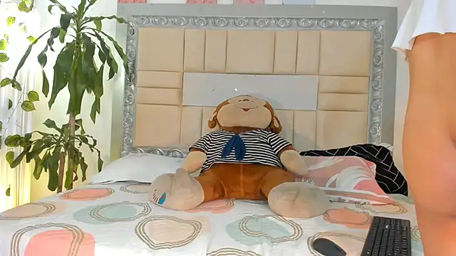 Snapshot of GingerDollx chatting on December 15, 2025, 8:14 pm GingerDollx online show from December 15, 2025, 8:14 pm