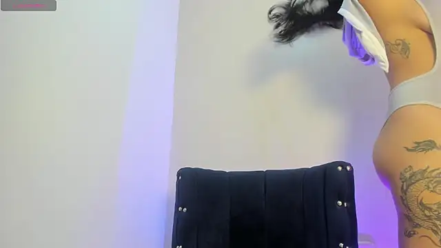 lexyfyre online show from April 12, 2026, 11:57 am