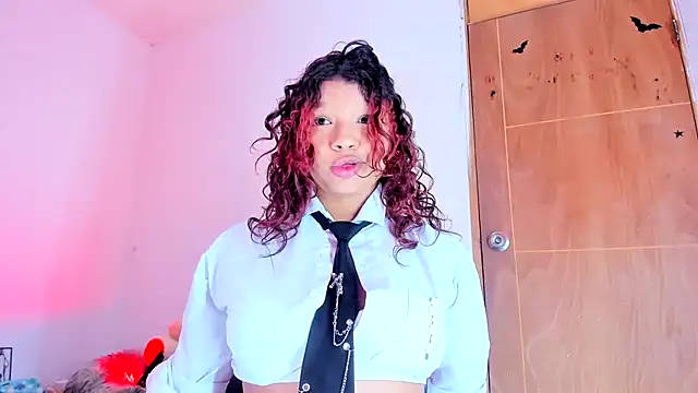 Emily Coper18 online show from April 9, 2026, 4:35 pm