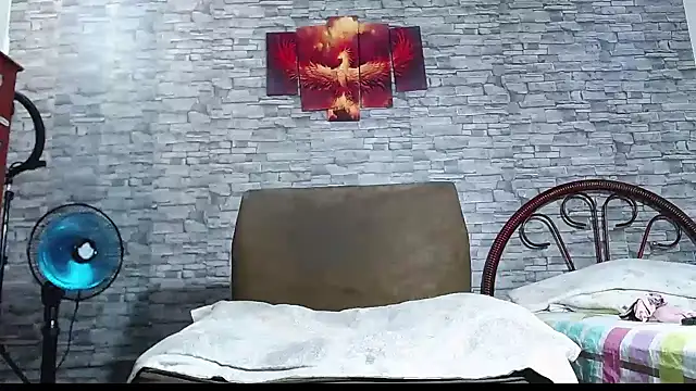 Snapshot of bulguehot chatting on November 17, 2025, 6:23 pm bulguehot online show from November 17, 2025, 6:23 pm