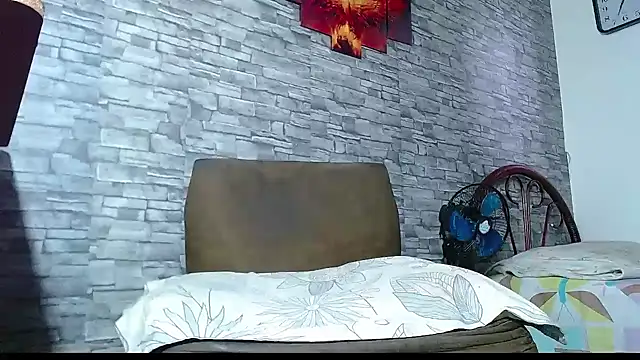 Snapshot of bulguehot chatting on November 25, 2025, 1:11 pm bulguehot online show from November 25, 2025, 1:11 pm