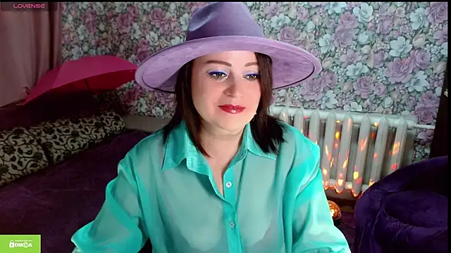 Julia-ru online show from June 5, 2026, 9:20 pm