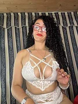 Snapshot of JULYSEX1 chatting on May 30, 2026, 1:39 pm JULYSEX1 online show from May 30, 2026, 1:39 pm