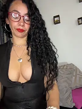 Snapshot of JULYSEX1 chatting on April 25, 2026, 2:03 pm JULYSEX1 online show from April 25, 2026, 2:03 pm