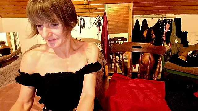 Snapshot of Hot_Colettte chatting on January 18, 2025, 11:44 pm Hot Colettte online show from January 18, 2025, 11:44 pm