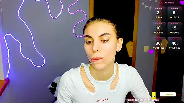 Snapshot of EmmyGreans chatting on February 4, 2025, 3:57 pm EmmyGreans online show from February 4, 2025, 3:57 pm