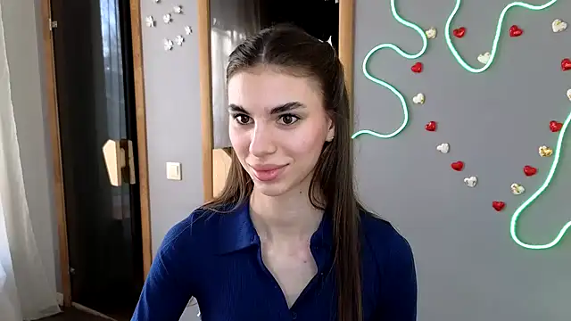 Snapshot of EmmyGreans chatting on March 8, 2025, 6:43 am EmmyGreans online show from March 8, 2025, 6:43 am