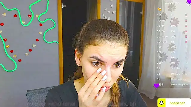 Snapshot of EmmyGreans chatting on March 1, 2025, 6:35 am EmmyGreans online show from March 1, 2025, 6:35 am