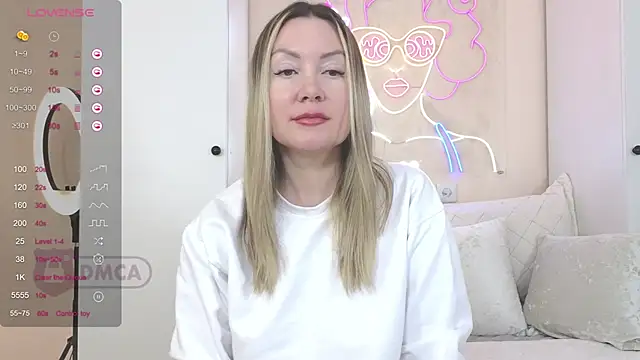 Snapshot of ElleCherry chatting on January 16, 2025, 12:45 am ElleCherry online show from January 16, 2025, 12:45 am