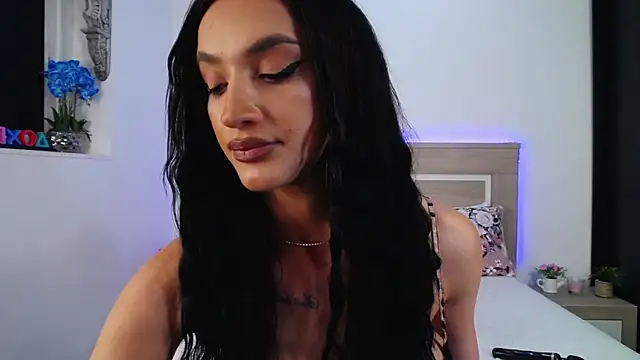 AylinRoss online show from December 13, 2025, 8:04 pm