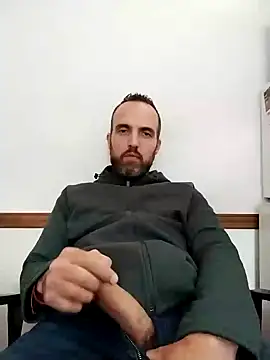 leon3875 online show from December 4, 2024, 3:26 pm