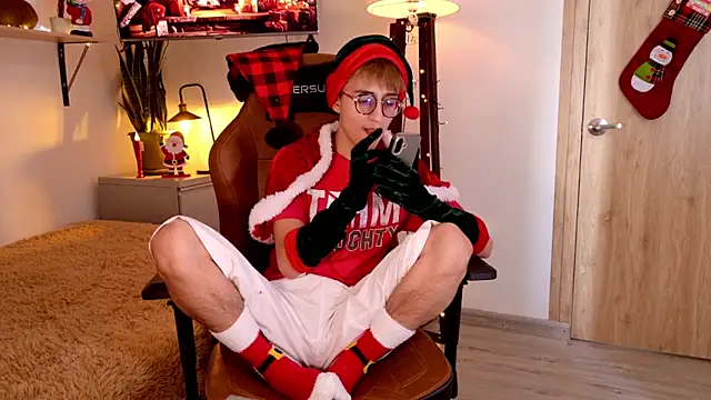 Snapshot of Mr_evan1 chatting on November 22, 2025, 5:45 pm Mr evan1 online show from November 22, 2025, 5:45 pm