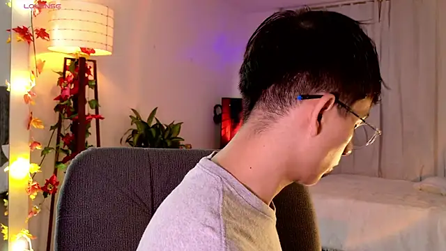 Snapshot of Mr_evan1 chatting on March 20, 2025, 1:26 pm Mr evan1 online show from March 20, 2025, 1:26 pm