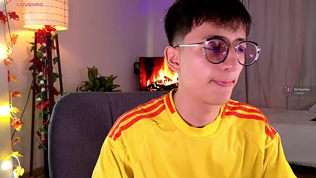 Snapshot of Mr_evan1 chatting on March 5, 2025, 2:34 pm Mr evan1 online show from March 5, 2025, 2:34 pm