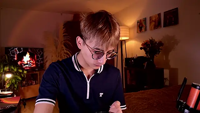 Snapshot of Mr_evan1 chatting on September 21, 2025, 2:55 pm Mr evan1 online show from September 21, 2025, 2:55 pm