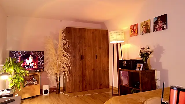 Snapshot of Mr_evan1 chatting on September 10, 2025, 2:27 pm Mr evan1 online show from September 10, 2025, 2:27 pm