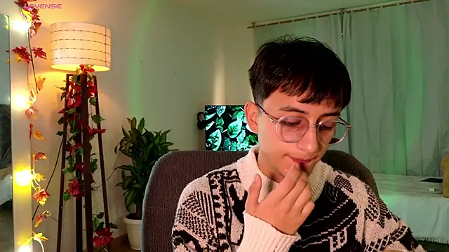 Snapshot of Mr_evan1 chatting on March 12, 2025, 2:34 pm Mr evan1 online show from March 12, 2025, 2:34 pm