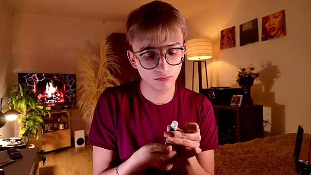 Snapshot of Mr_evan1 chatting on September 11, 2025, 4:07 pm Mr evan1 online show from September 11, 2025, 4:07 pm