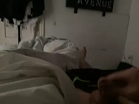 Bossinmidd12 online show from March 8, 2025, 11:58 am