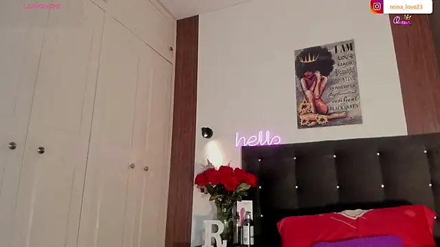 Snapshot of Reina_Love2 chatting on July 24, 2026, 3:02 am Reina Love2 online show from July 24, 2026, 3:02 am