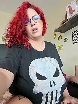 Snapshot of Escarlate4you_ chatting on June 21, 2026, 1:17 pm Escarlate4you online show from June 21, 2026, 1:17 pm